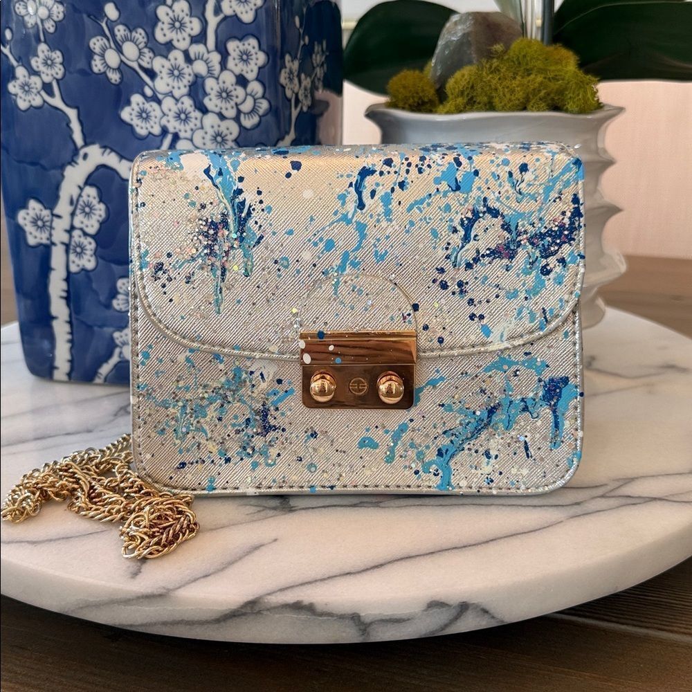 Anca Barbu Carolina Handbag
Bag 4